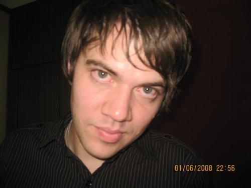 joe guese!! - this is a picture of joe guese!! met him too, got his autograph!! :)