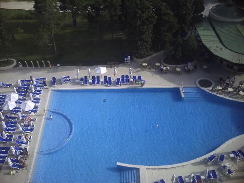 a beautiful pool, but mixed with food? - a beautiful pool, but mixed with food can be fatal. Pools and children particularly are drawn together but i feel it is the parents responsibility to ensure a childs safety , swimming whilst eating, to me seems to go against this policy blessed be