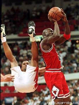 NBA laugh - The NBA funny moment,they are all the NBA super star!
