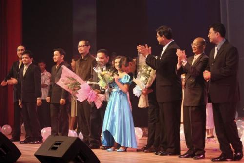 fatima soriano in concert - fatima soriano farewell concert at meralco theater curtain call