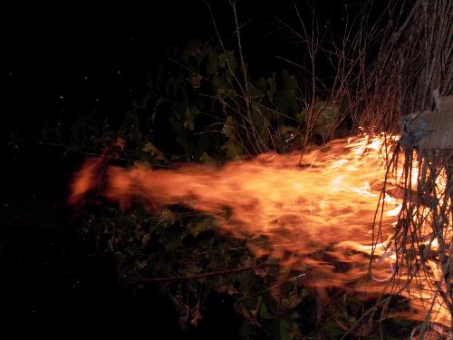 yeah its fire! let it burn baby!!!!! - so yeah i took this when i was at my friends house.