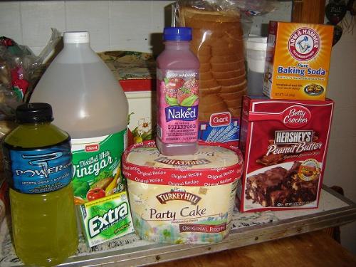 Groceries I bought with Mylot Earnings - Here is a picture of the groceries I bought with my mylot earnings in June 2008.
Ice Cream, Bread, Fruit Juice Smoothie, Power Ade (2 of those actually but only one is in the picture), white vinegar and baking soda for cleaning, brownies and gum.