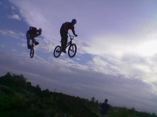 Friends - Well its always nice to have fun with your friends even in sports just like this..This was captured last 2006 and it's really cool..I love on how the jumps of the bike...:-0 try it sometimes,It's fun and amazing...;-0 Just for those people who love extreme sports...