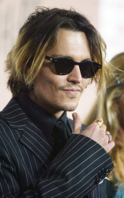 Johnny Depp - He is such a good actor.. i truely admire him.. I love this pic of him..