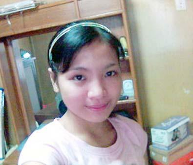 it's me ^^, - a happy look