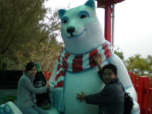 Love the'Cola' White Bear - Picture taken at Ocean Park, HK.