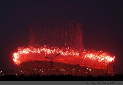the ceremony of the 29th olympic games -13 - look at the beautiful fireworks,so fantastic .If you love it, please leave your comment.thanks a lot !!