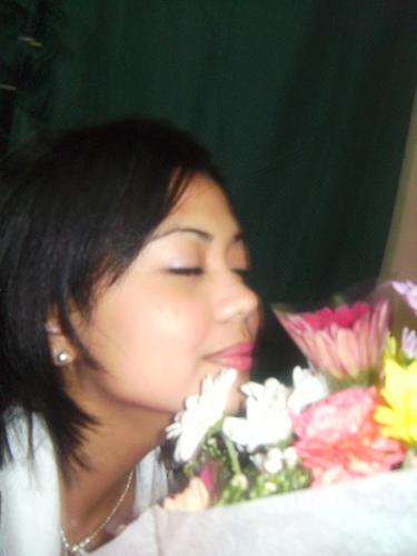 Anniversary! - My boyfriend surprised me and went to my work with a bouquet to spend time with me on our anniversary