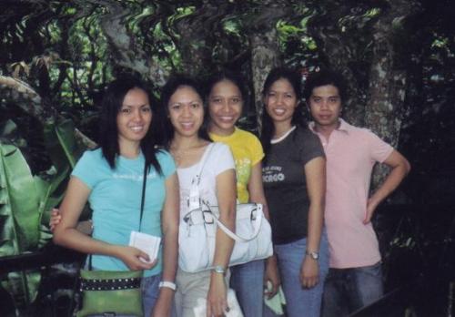 me and my best friends - oh i miss them so much!