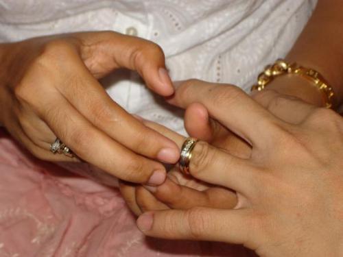 wear this ring - as a sign of my love and loyalty