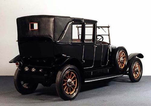 A nice picture of a beautiful car....... - A nice picture of a beautiful car.......