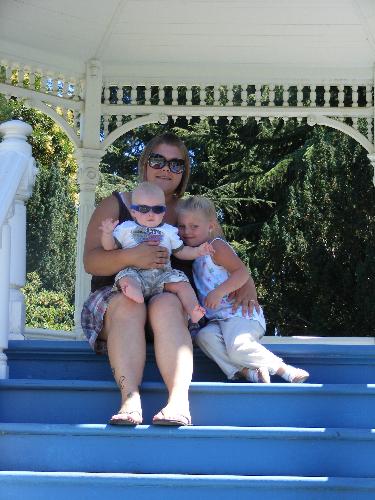 my children - aiden 7 months  alyssa 4 yrs