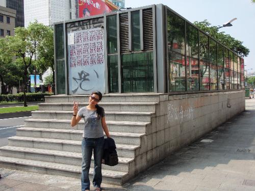 Me in Taiwan - Me in the streets of Taiwan