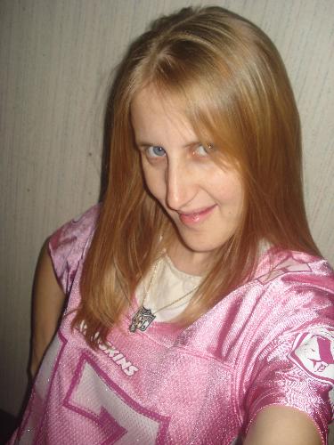me in my redskins shirt! - Lets go Skins!!!