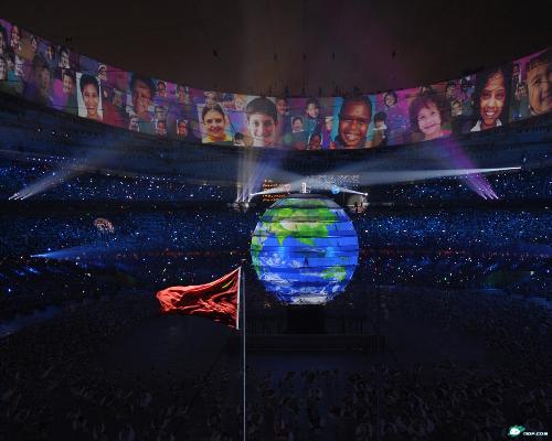 2008 smiling faces in Beijing Olympics Opening Cer - 2008 smiling faces.