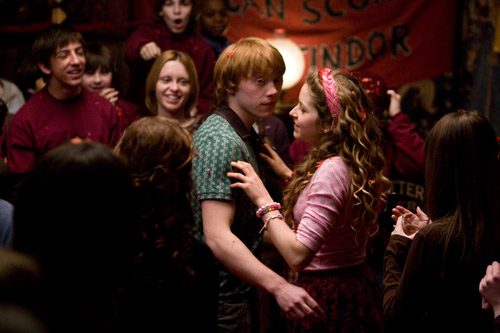 Ron and Lavender - another couple? no... I want Ron with Hermione.