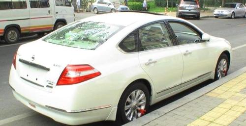 nissan teana - the chinese version of nissan altima,do you think its beautiful?