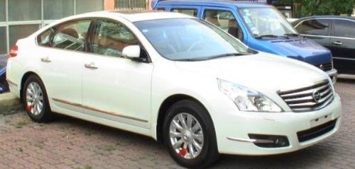 nissan teana - it's a chinese version of nissan altima.