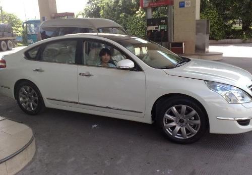 nissan teana5 - its the chinese version of nissan altima. It's made in HuBei province.