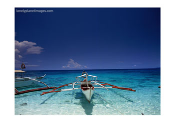 Puerto Galera - This coastal town is well known among tourists for its numerous pocket beached and many snokeling and diving spots. The area was designated a Man and Biosphere Reserve of UNESXO in 1973 and has some of the most diverse coral reef diving in Asia.