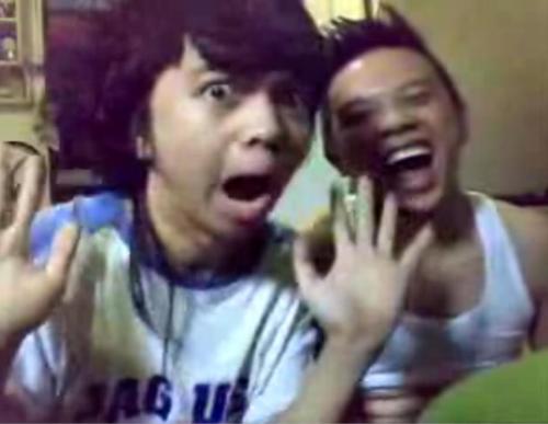 moymoy palaboy - screen cap from Wannabe video of moymoy palaboy