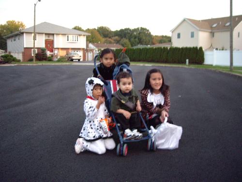 Halloween 07 - The kids dressed in their Halloween costumes.