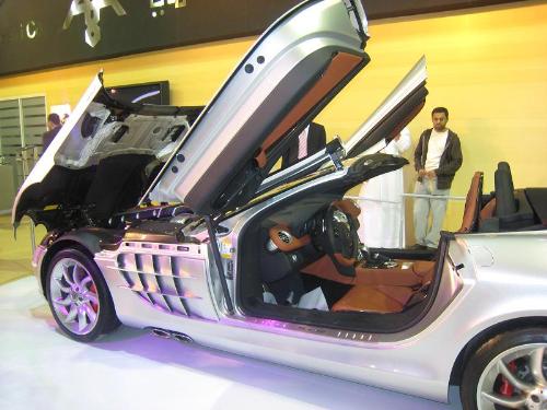 A nice car - I like this car very much.