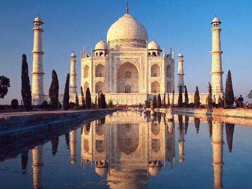 The Taj Mahal - The most fantastic gift of love is the Taj Mahal in India.
It was built by Mughal Emperor Shahjahan as a memorial to his wife who died in childbirth. The Taj Mahal - The most fantastic gift of love is the Taj Mahal in India.
It was built by Mughal Emperor Shahjahan as a memorial to his wife who died in childbirth.