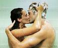 sex - hot kiss in bath