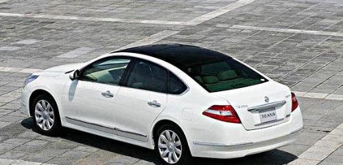 nissan teana - this is the japanese version