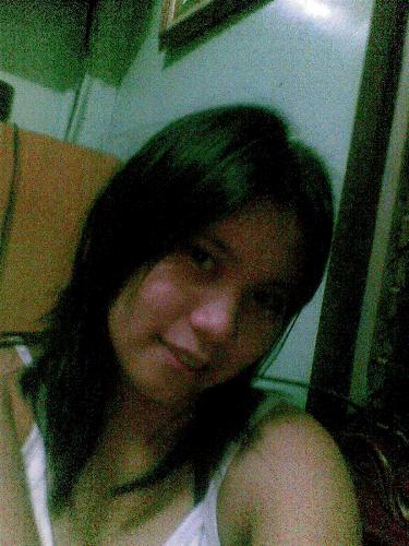 pacute - i took this picture last night, using my aunt's phone.