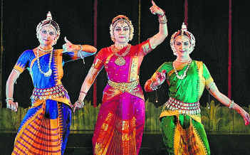 dancing - Indian traditional dance - bharatnatyam
