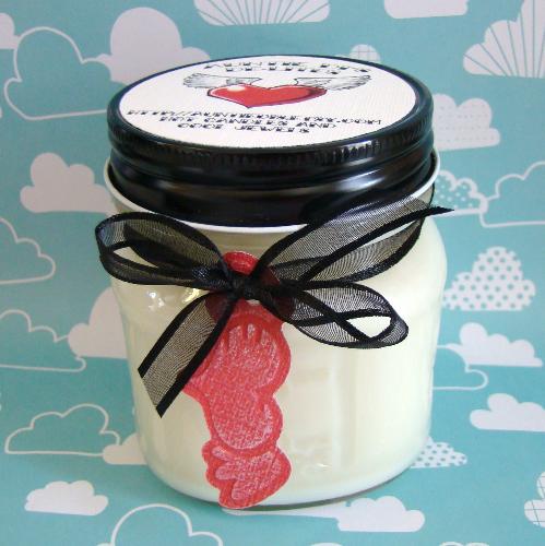 Candle - Auntie Di's hand poured, scented soy candle in the scent 'Clean Cotton Panties'