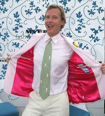 Carson Kressley - Carson in a fabulous ensemble