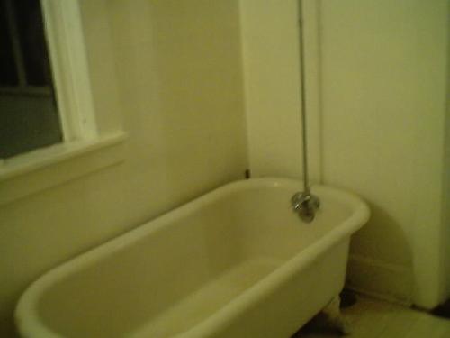 claw foot tub - does it get any better than that? Why were the feet claw foot?