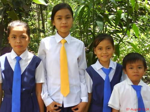 Borneo New Generation - These children live in a rural area, where no playstation and television can be found. But they still happy and enjoy their life here!