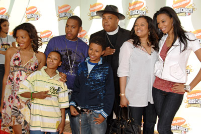 The Simmons family - Rev Run and the family