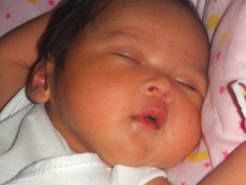 sleeping angel - my baby when she was a month old :) sleeping angel - my baby when she was a month old :)