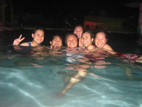 esmi'es advance birthday party - night swimming at North Riverside Resort at Meycauayan, Bulacan on August 22, 2008