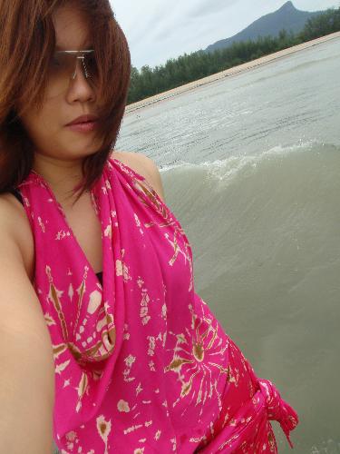 krabi - walking alone by the beach ^_^