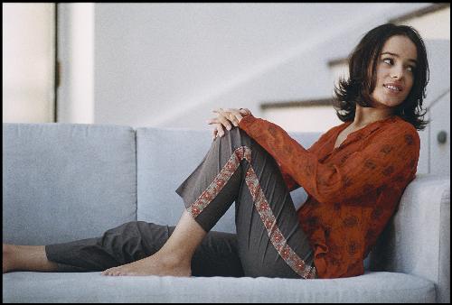 hollywood actress - hot hollywood actress..looking good..
