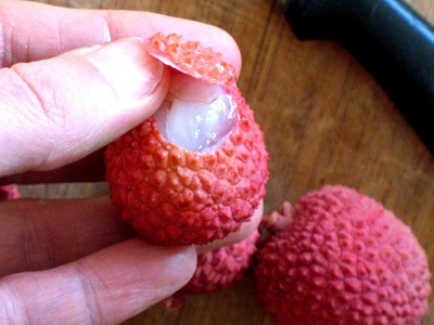 Peeled off lychees!! - Good for health!