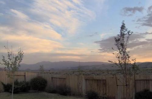 One of the best things about living in Nevada are  - One of the best things about living in Nevada are the beautiful sunsets!
