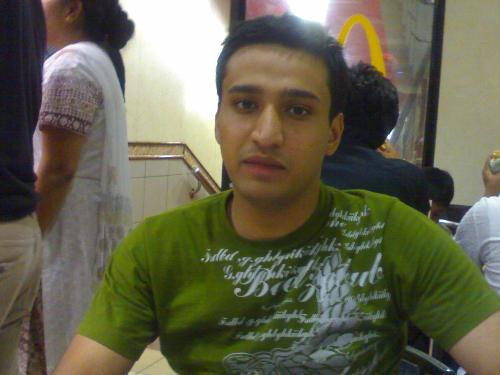 my frnd Mayank - This is my frnd mayank. We met at the time of indian aitlines training center.
