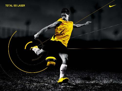 Fernando Torres Wallpaper - He is one of the best strikers in the world right now?? Fernando Torres Vs Christiano Ronaldo??