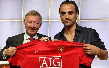 It&#039;s a deal: Sir Alex Ferguson poses with Dimitar  - It&#039;s a deal: Sir Alex Ferguson poses with Dimitar Berbatov after the ending of a long and heated saga to sign on the Bulgarian hitman. Manchester City had the money but no tact to snatch the most-sought-after striker inrecent years.