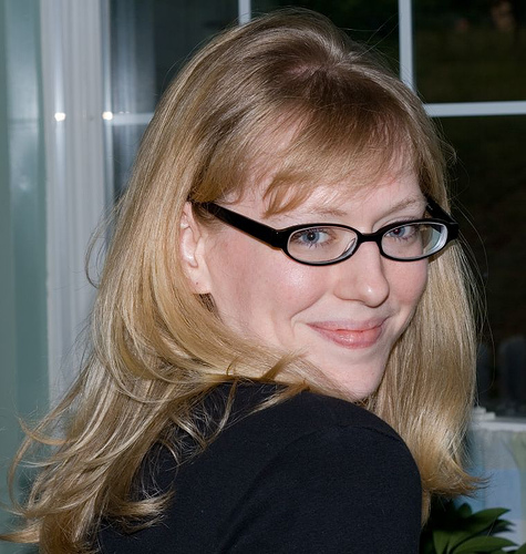 Does wearing spectacles make you smart(er)? - Photo of a pretty lady wearing spectacles. Photo source: http://farm2.static.flickr.com/1216/530470584_02037cd8d9.jpg?v=0 .