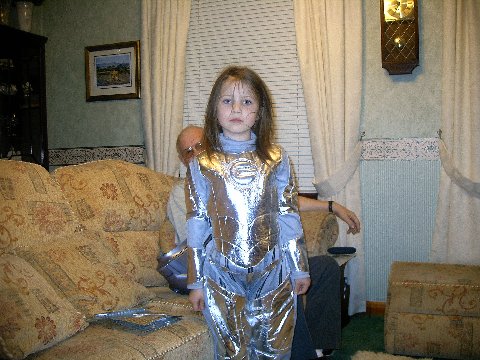 not a cyberman but a cyberniamh! - Yep that is right it was actually Niamh - her cyberman outfit has certainly improved and her obsession continues! lol