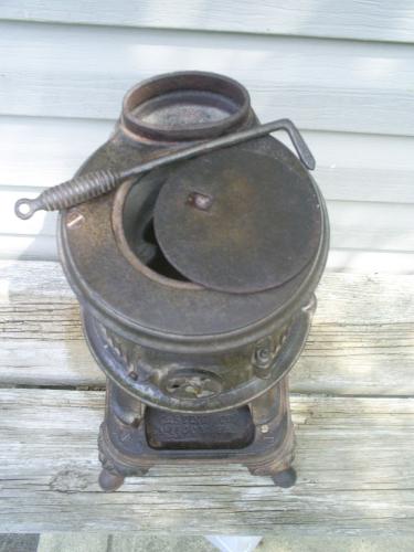 cast iron stove - Another view of the cast iron stove