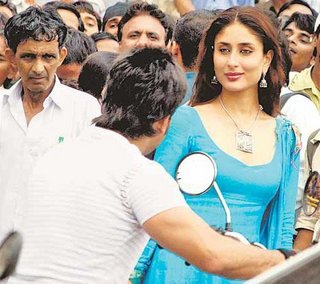 kareena and saif - What's going on